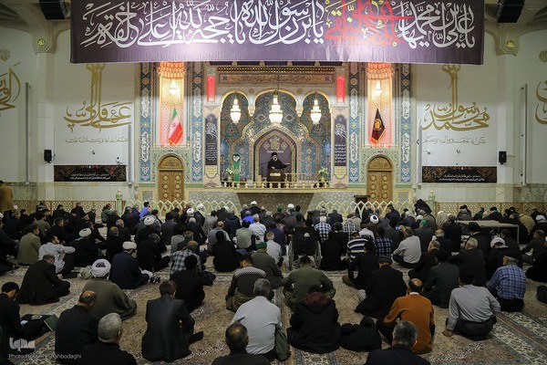 قرائت زیارت جامعه کبیره در حرم حضرت معصومه(س)