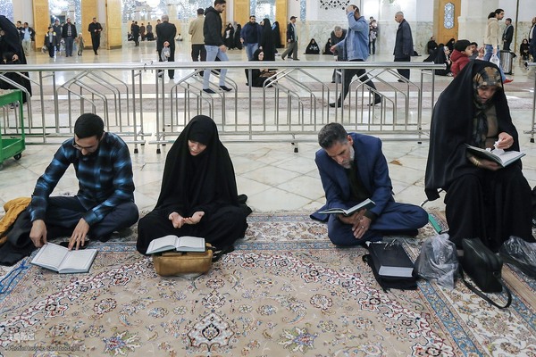 قرائت زیارت جامعه کبیره در حرم حضرت معصومه(س)