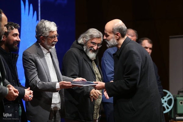 مراسم رونمایی از فرهنگنامه «اسارت و آزادگان»