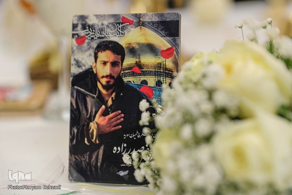 مراسم عقد زوجین جوان در جوار حرم مطهر حضرت شاهچراغ علیه السلام، به‌مناسبت میلاد خجسته مولود کعبه