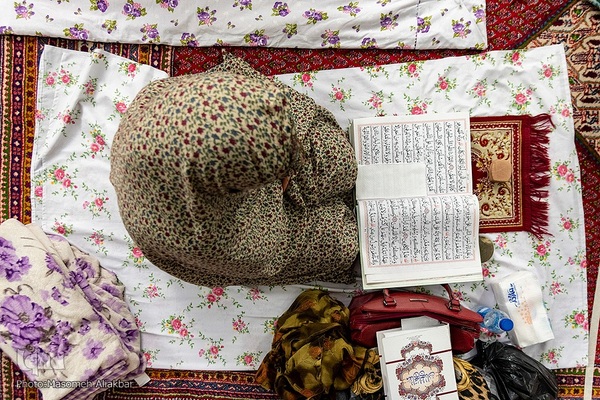 مراسم اعتکاف در مسجد جامع رجایی شهر کرج