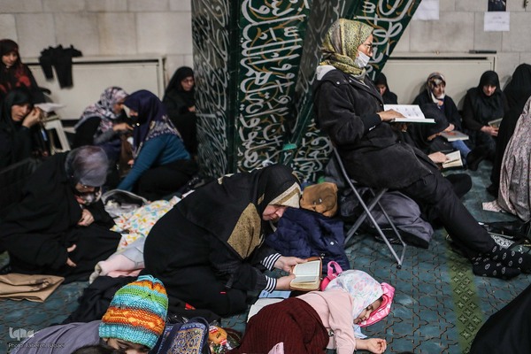 مراسم اعمال ام داوود در مسجد دانشگاه تهران