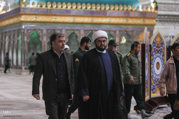 مراسم نثار تاج گل و تجدید بیعت جامعه قرآنی با آرمان‌های امام خمینی(ره) و مقام معظم رهبری