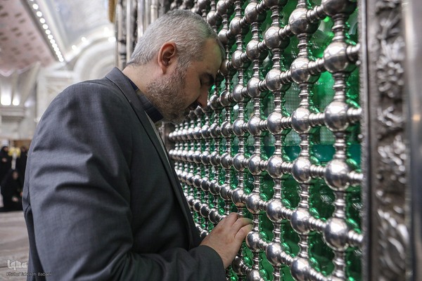 میثم معافی در مراسم نثار تاج گل و تجدید بیعت جامعه قرآنی با آرمان‌های امام خمینی(ره) و مقام معظم رهبری