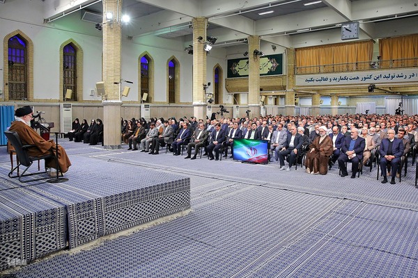 دیدار تولیدکنندگان و فعالان اقتصادی