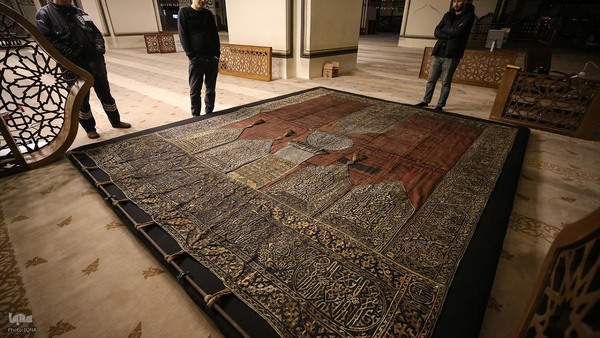 مرمت پرده قدیمی خانه کعبه در ترکیه