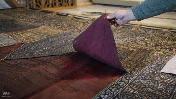 مرمت پرده قدیمی خانه کعبه در ترکیه