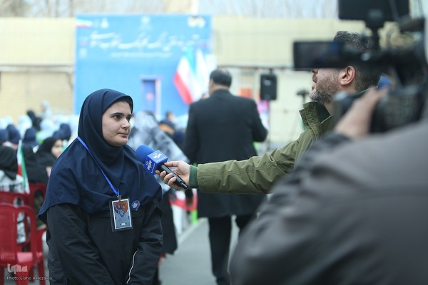 آیین نواختن گلبانگ انقلاب اسلامی