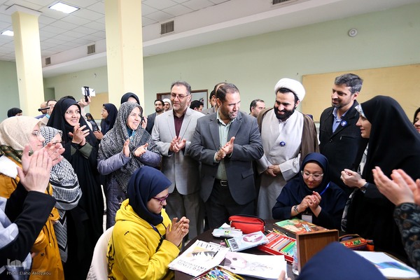 آیین نواختن گلبانگ انقلاب اسلامی