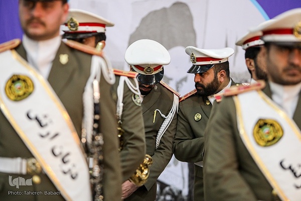 مراسم سالروز گرامیداشت ورود امام خمینی(ره) به میهن اسلامی