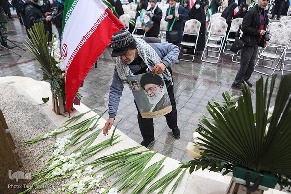مراسم سالروز گرامیداشت ورود امام خمینی(ره) به میهن اسلامی