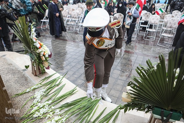 مراسم سالروز گرامیداشت ورود امام خمینی(ره) به میهن اسلامی