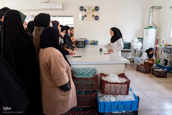 بازدید دانشجویان دانشگاه تهران از مؤسسات تحقیقات کشاورزی کرج‎