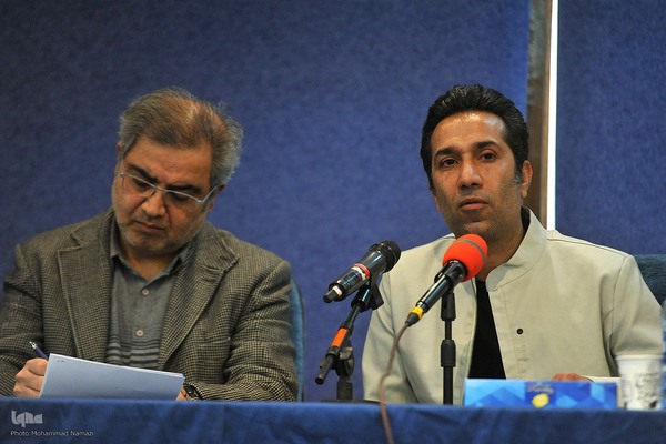 علی محمد رادمنش دبیر جشنواره تئاتر خیابانی رضوی در نشست خبری بخش هنرهای نمایشی رضوی