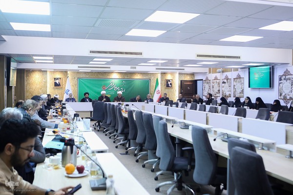 هم‌اندیشی اساتید و چهره‌های قرآنی پیرامون ماه رمضان