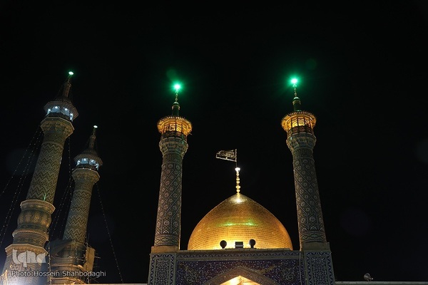 حال و هوای حرم بی بی حضرت معصومه(س) در شب شهادت پدر بزرگوارشان