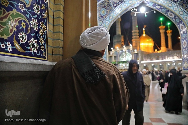 حال و هوای حرم بی بی حضرت معصومه(س) در شب شهادت پدر بزرگوارشان