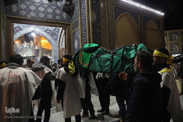حال و هوای حرم بی بی حضرت معصومه(س) در شب شهادت پدر بزرگوارشان