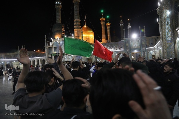 حال و هوای حرم بی بی حضرت معصومه(س) در شب شهادت پدر بزرگوارشان