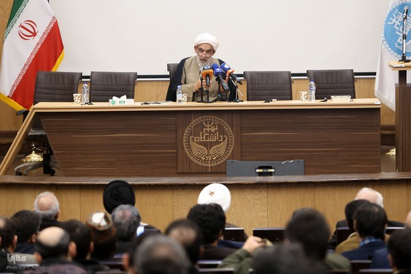 نشست تخصصی «انقلاب، جهاد و مقاومت و عزت بین‌المللی»