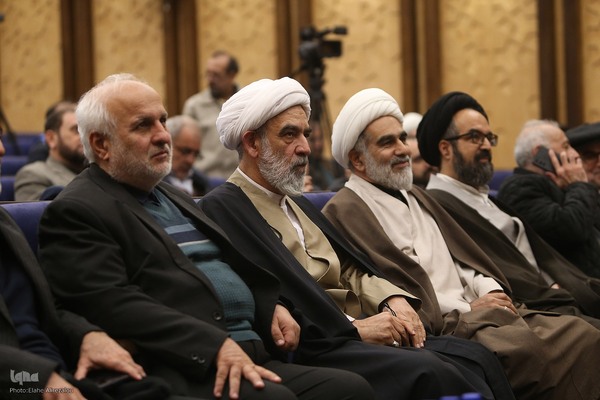 نشست تخصصی «انقلاب، جهاد و مقاومت و عزت بین‌المللی»