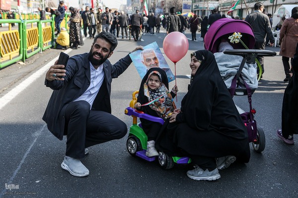 راهپیمایی ۲۲ بهمن در تهران