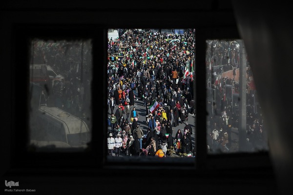 راهپیمایی 22 بهمن در تهران