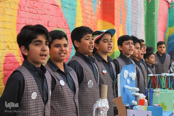 پخت کیک 14 متری به مناسبت میلاد امام حسین(ع) در اهواز