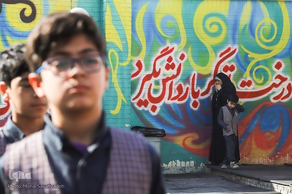 پخت کیک 14 متری به مناسبت میلاد امام حسین(ع) در اهواز