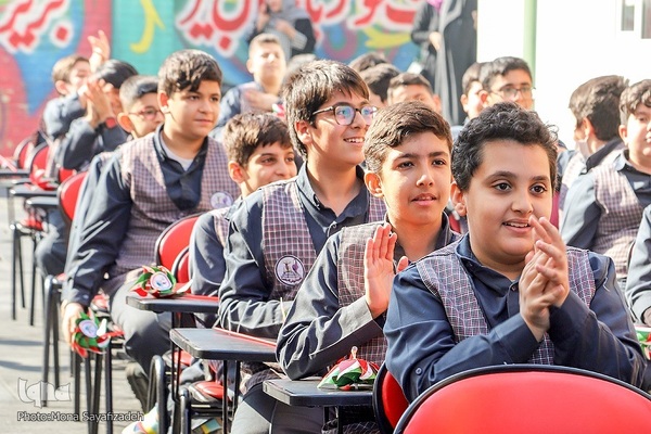 پخت کیک 14 متری به مناسبت میلاد امام حسین(ع) در اهواز