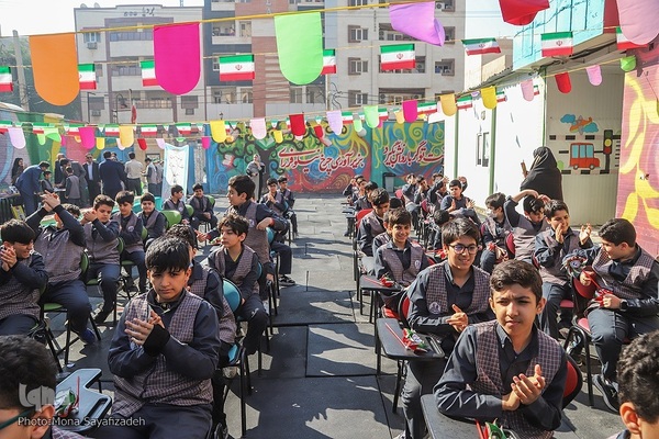 پخت کیک 14 متری به مناسبت میلاد امام حسین(ع) در اهواز