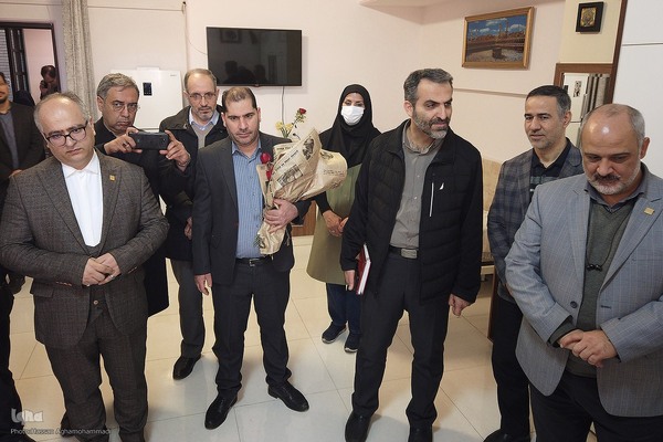 دیدار رییس جهاد دانشگاهی با جانبازان آسایشگاه ثارالله