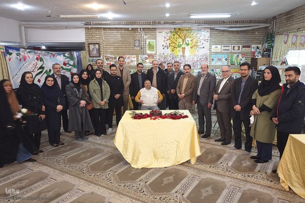 دیدار رییس جهاد دانشگاهی با جانبازان آسایشگاه ثارالله