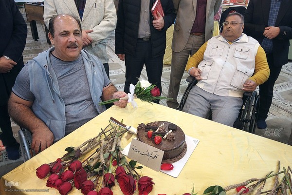 دیدار رییس جهاد دانشگاهی با جانبازان آسایشگاه ثارالله