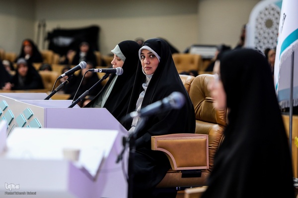 روز اول مسابقات قرآن بخش بانوان