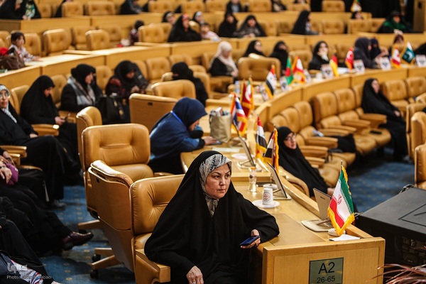 روز اول مسابقات قرآن بخش بانوان