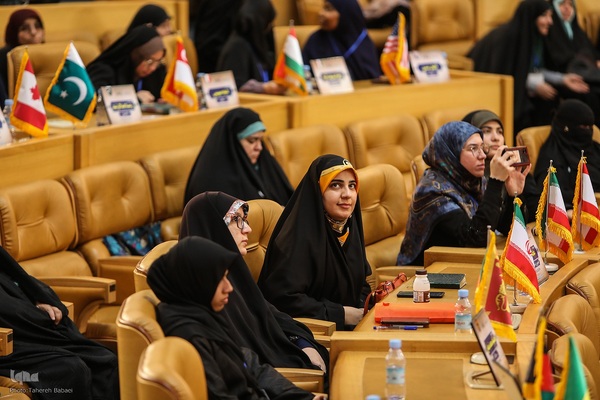 روز اول مسابقات قرآن بخش بانوان