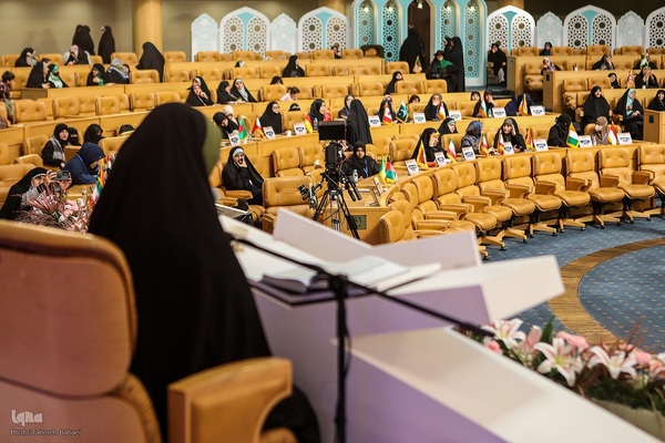 روز اول مسابقات قرآن بخش بانوان