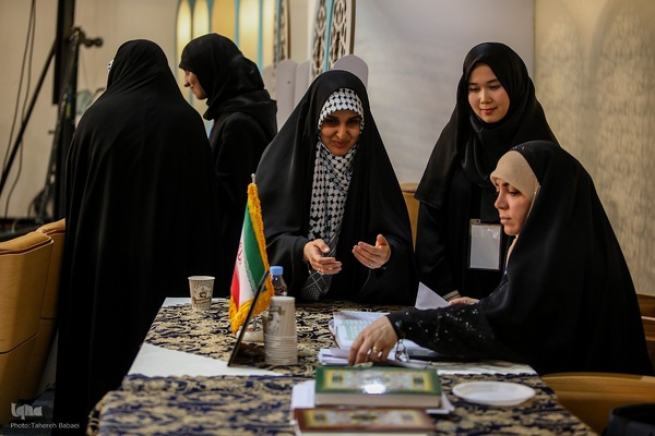 روز اول مسابقات قرآن بخش بانوان