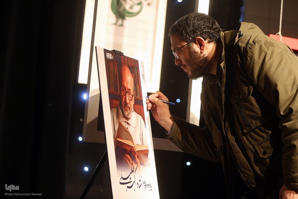 محمدمهدی دادمان رییس حوزه هنری در سیزدهمین جشنواره داستان و شعر انقلاب