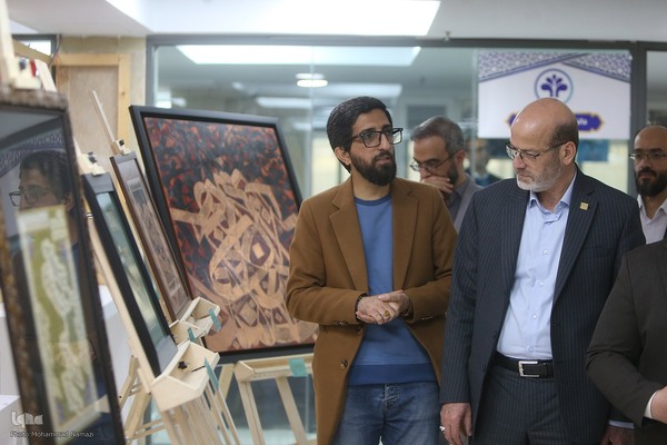 بازدید رییس جهاد دانشگاهی از  نمایشگاه هنر‌های قرآنی قلم