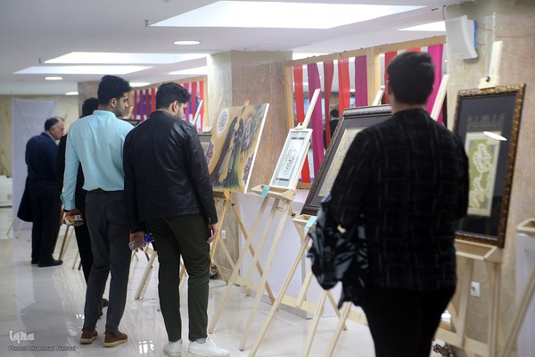 بازدید رییس جهاد دانشگاهی از  نمایشگاه هنر‌های قرآنی قلم