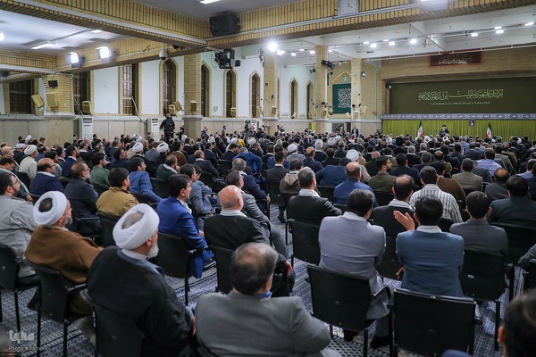 دیدار دست‌اندرکاران دومین کنگره ۲۴ هزار شهید استان خوزستان بار هبر معظم انقلاب