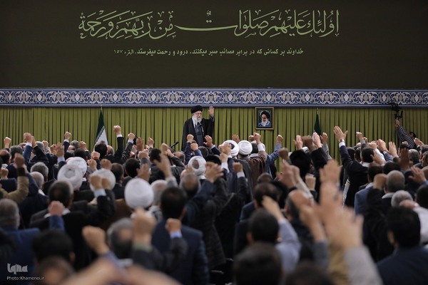 دیدار دست‌اندرکاران دومین کنگره ۲۴ هزار شهید استان خوزستان بار هبر معظم انقلاب