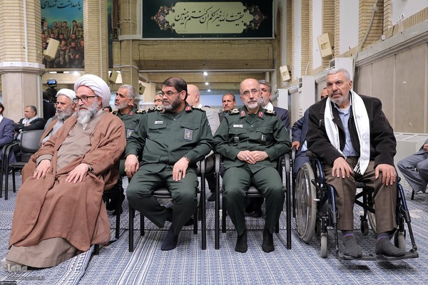 دیدار دست‌اندرکاران دومین کنگره ۲۴ هزار شهید استان خوزستان بار هبر معظم انقلاب