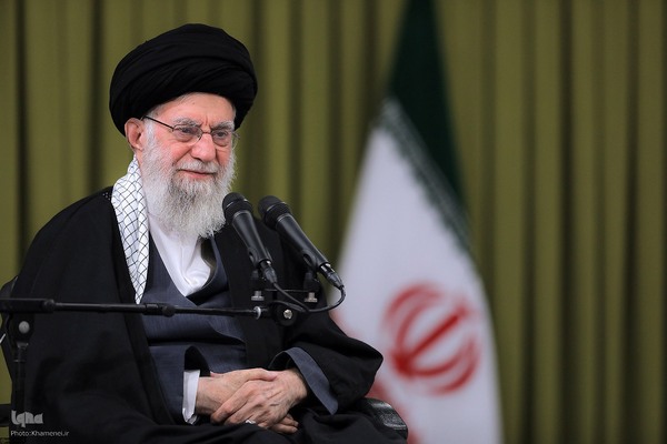 دیدار دست‌اندرکاران دومین کنگره ۲۴ هزار شهید استان خوزستان بار هبر معظم انقلاب