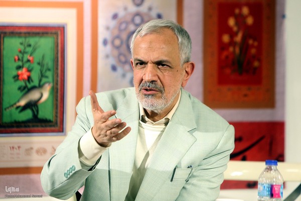 احمد مسجد جامعی در مراسم سی امین سال رونمایی از تقویم هنری 1403