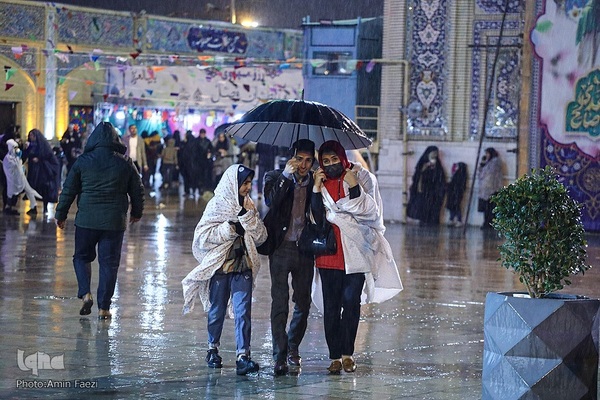 حال و هوای حرم شاهچراغ(ع) در شب نیمه شعبان‎