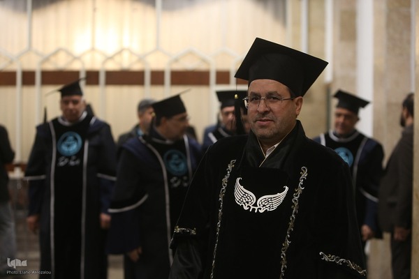 آیین اعطای نشان استاد ممتازی