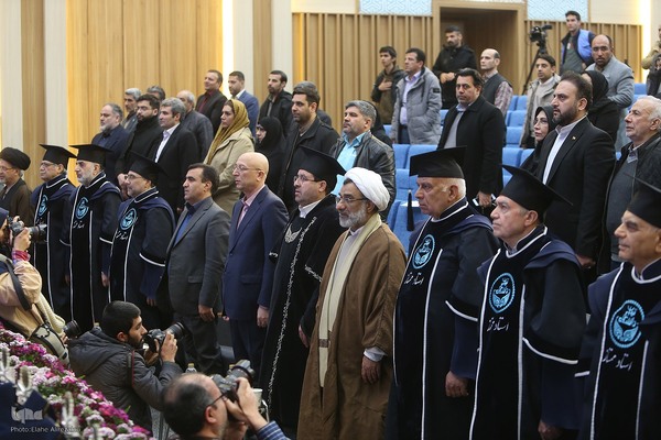 آیین اعطای نشان استاد ممتازی